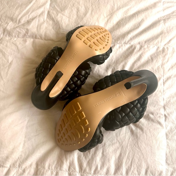 Bottega Veneta curved heel - Picture 3 of 6